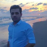 دانلود آهنگ میثم ابراهیمی به نام غنچه های سرخ
