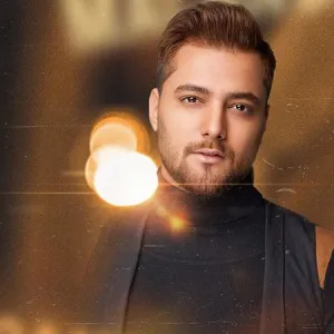 دانلود آهنگ ریمیکس پیشم بخند از ماکان بند