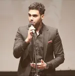 دانلود آهنگ سینا درخشنده به نام آغوش