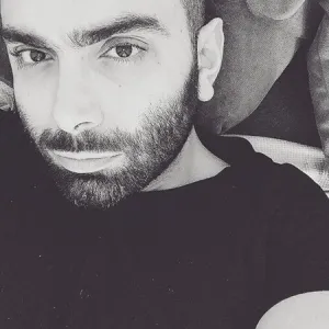 دانلود آهنگ زیر بارونا برقص از مسعود صادقلو