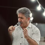 دانلود دکلمه منوچهر زنگنه به نام عاشقی